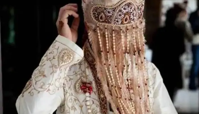 बत्ती गुल होने पर बारात घर बना अखाड़ा, दुल्हे को भी पड़ी लट्ठ….फिर दुल्हन लिया यह बड़ा फैसला