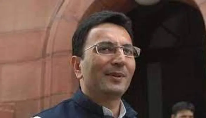 समीक्षा बैठक में बोले जितिन प्रसाद- तय समय में पूरा कराएं सड़क निर्माण कार्य