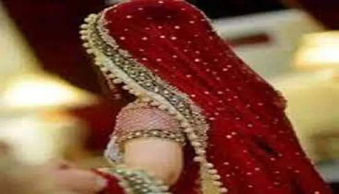 अलीगढ़: रिश्तेदारों ने अकेले में दुल्हन से कही ऐसी बात, सात फेरे से पहले सात मिनट में टूटी शादी, जानें पूरा मामला