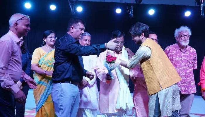 बहराइच: बोले सांसद- बाल नाट्य प्रस्तुति से नन्हों को मिलेगी मंजिल