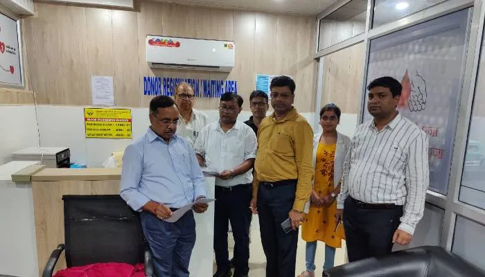 बहराइच: जांच में ब्लड का नमूना हुआ फेल, डीआई ने हसन हॉस्पिटल के संचालक को भेजा नोटिस