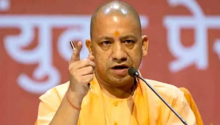 राष्ट्रपति को लेकर अमर्यादित टिप्पणी पर बोले सीएम योगी- कांग्रेस देशवासियों से माफी मांगे