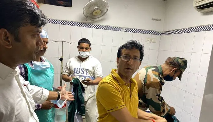 कानपुर: जीएसवीएम मेडिकल कॉलेज के प्राचार्य के निरीक्षण में नदारद रहे डॉक्टर, नजर आए दलाल