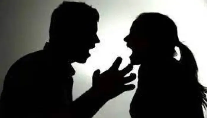 कासगंज: विवाद के बाद पत्नी ने पति पर डाला खौलता हुआ पानी, गंभीर रूप से झुलसा