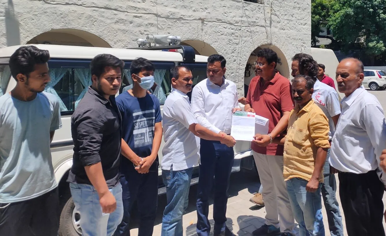 हल्द्वानी: पुलिस भर्ती और डीएलएड अभ्यर्थियों की काउंसलिंग प्रक्रिया जनपद वार कराने की मांग, राज्यपाल के नाम सौंपा ज्ञापन