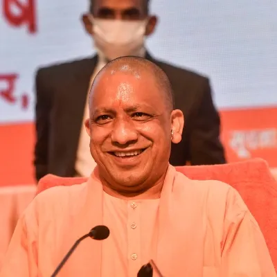 लखनऊ : सीएम योगी ने पुरोहित कल्याण बोर्ड के गठन को जल्द पूरा करने का दिया निर्देश, जानिये किसे होगा फायदा