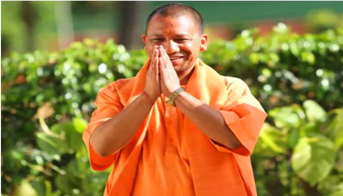 यूपी: आज से सरकारी कर्मचारियों को मिलेगा कैशलेस हेल्थ कार्ड, CM योगी ने किया ऐलान