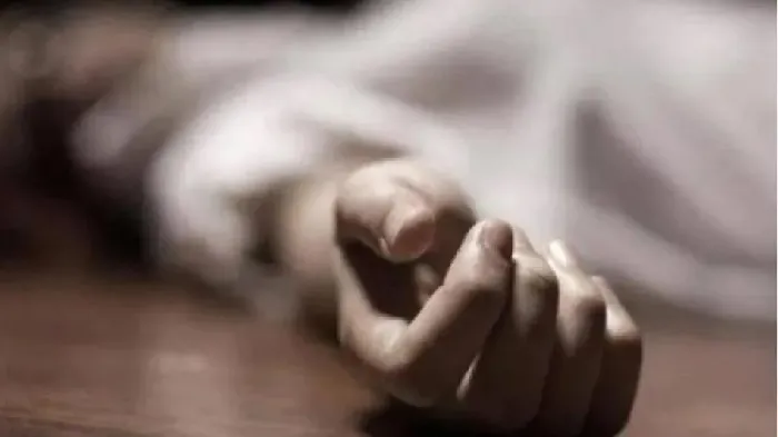 लखनऊ : सिक्योरिटी गार्ड समेत दो लोगों ने की आत्महत्या… जानें आखिर क्यों उठाया इतना बड़ा कदम