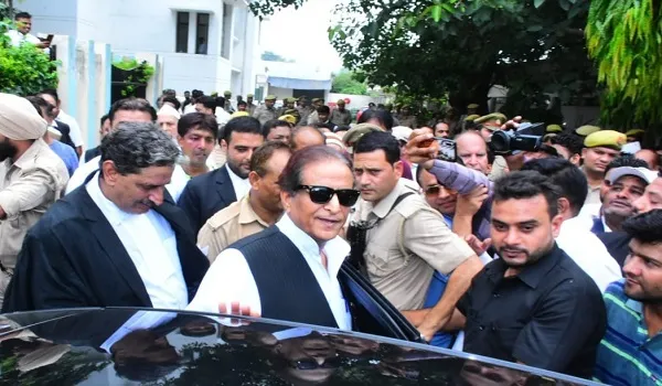 मुरादाबाद : ओपी राजभर-शिवपाल यादव पर आजम खां ने कसा तंज- बोले- किसी के जाने से सपा खत्म नहीं होगी