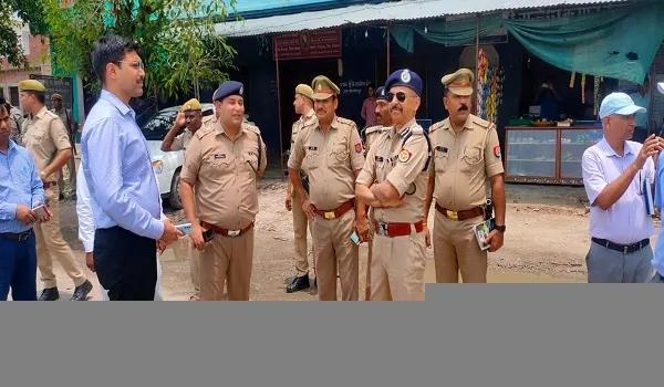 संभल : गंगा किनारे पीएसी के गोताखोर 24 घंटे करेंगे कांवड़ियों की सुरक्षा-एडीजी