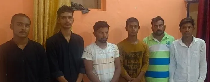 लखनऊ :  स्पेशल टास्क फोर्स ने हिस्ट्रीशीटर समेत हैंड ग्रेनेड के पांच सौदगारों को पकड़ा