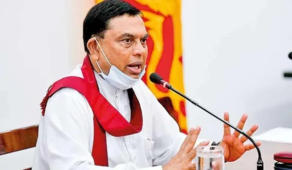 Sri Lanka Crisis : विदेश भागने की फिराक में थे राष्ट्रपति राजपक्षे के भाई, एयरपोर्ट पर कर्मचारियों की बगावत के बाद वापस लौटे