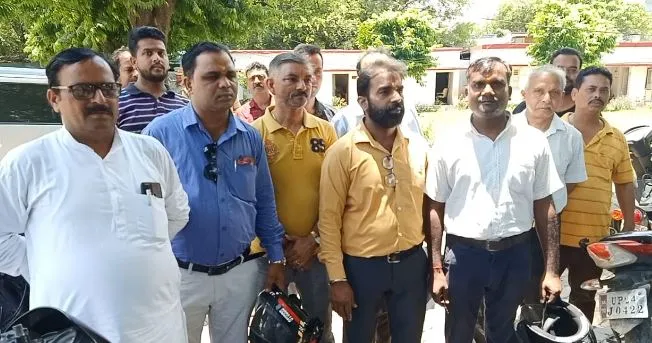 बरेली: दवा कारोबारियों ने SSP को सौंपा ज्ञापन, अंकित भाटिया के हमलावरों पर सख्त्त कार्रवाई की मांग