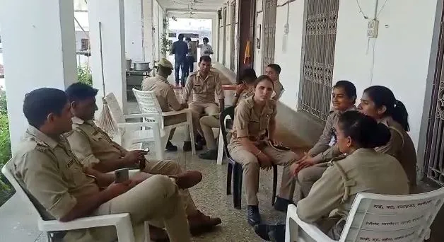 बरेली: बकरीद पर माहौल बिगाड़ने की कोशिश, धार्मिक स्थल में फेंकी मांस की थैली, CCTV फुटेज को दिया चकमा