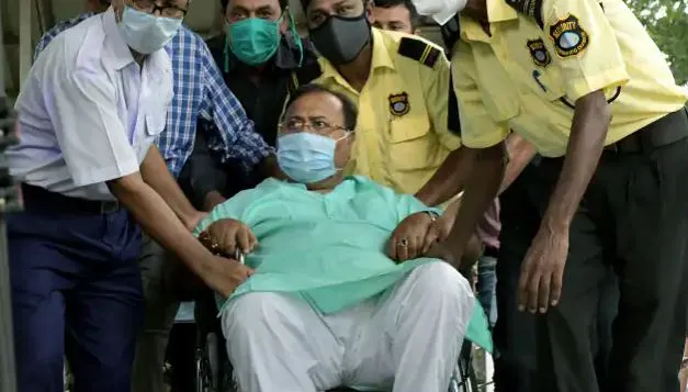 Video: पार्थ चटर्जी बोले- पैसा मेरा नहीं, समय आने दीजिए … पता चल जाएगा