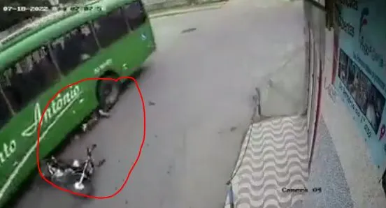 इसकी तो बच गई जान … क्या आपने ये Video देखकर कुछ सीखा ?
