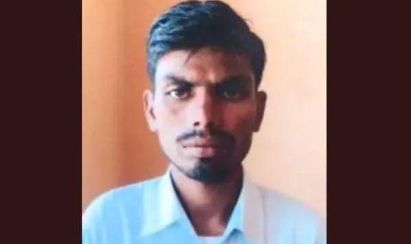 पीलीभीत: बिजली विभाग की लापरवाही से चली गई युवक की जान, मचा कोहराम
