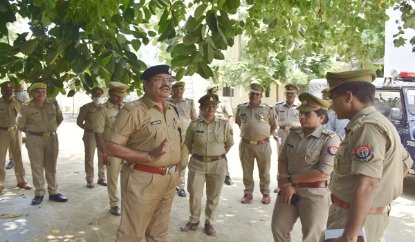 रामपुर : एसपी ने किया महिला थाने का निरीक्षण