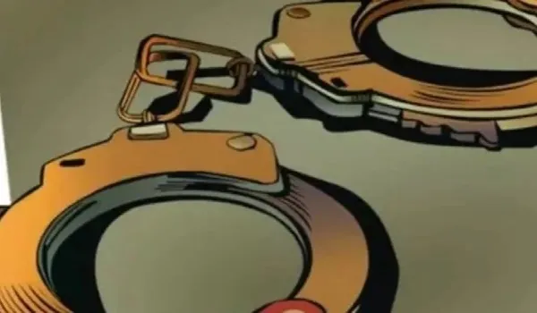 मुरादाबाद : सट्टा खेलते हुए दो सट्टेबाजों को पुलिस ने किया गिरफ्तार, मुकदमा दर्ज