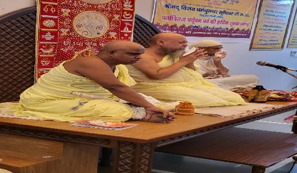 मुरादाबाद : जैन धर्म के 24 तीर्थंकर भगवंतों के जीवन का आचार्य ने किया वृतांत वर्णन