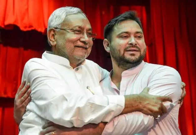 बिहार में कैबिनेट विस्तार आज, नीतीश संभालेंगे गृह, तेजस्वी को मिल सकता है ये मंत्रालय