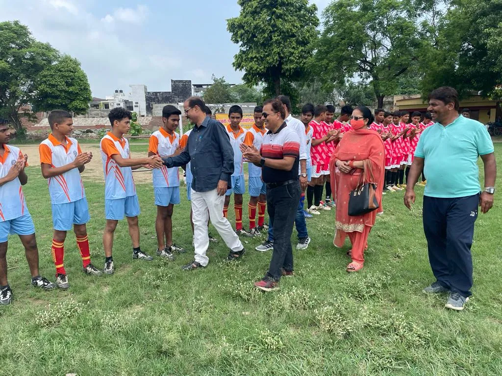 बरेली: जनपद स्तरीय प्रतियोगिता में इंटर कॉलेज के खिलाड़ियों ने जीआईसी को 3.0 से हराया