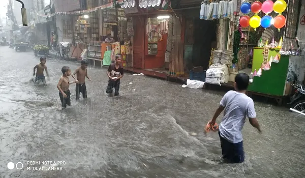 अमरोहा: अचानक हुई बारिश से आमजन और किसानों को मिली राहत