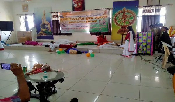 मुरादाबाद : वीर क्रांतिकारियों का संघर्ष दिखाकर प्रतिभागियाें ने बटोरी तालियां