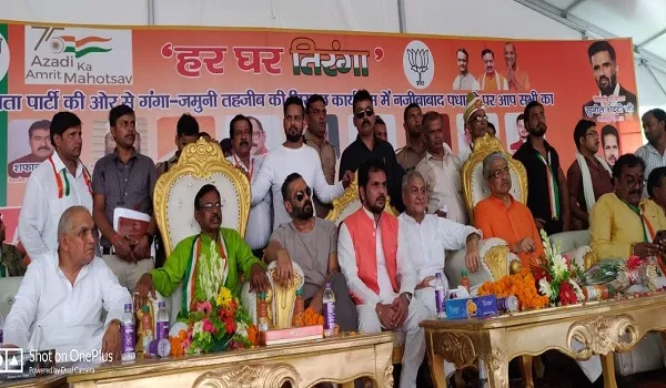 बिजनौर: फिल्म अभिनेता सुनील शेट्टी ने फ्री एंबुलेंस सेवा का किया शुभारंभ