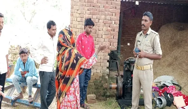 संभल : दो घरों में नकब लगाकर नकदी व जेवर समेत लाखों का माल उड़ाया