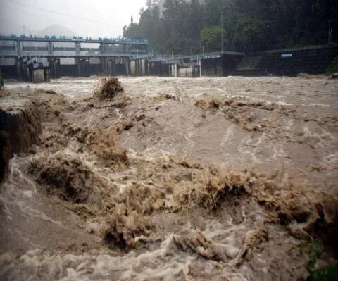 गौला नदी में सिल्ट आने से हल्द्वानी में गहराया पेयजल संकट