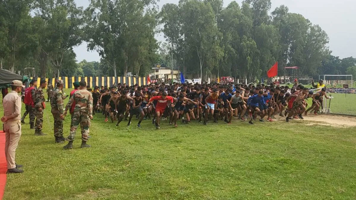 उत्तराखंड में अग्निपथ योजना के तहत भर्ती का पहला चरण शुरू, अग्निवीर बनने को पहुंचे हजारों अभ्यर्थी
