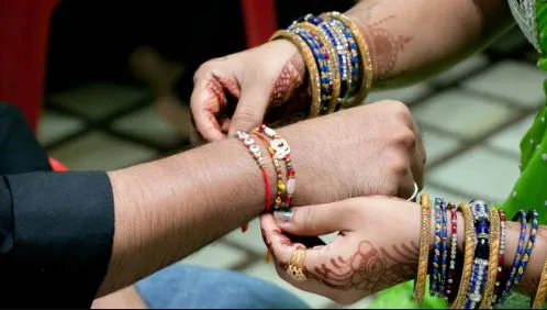 रक्षाबंधन 11 तारीख को है या 12 को? कंफ्यूजन करें दूर, जानिए राखी बांधने का शुभ मुहूर्त