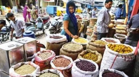 महंगाई से मिलेगी राहत! इन चीजों के दाम जल्द ही हो जाएंगे कम