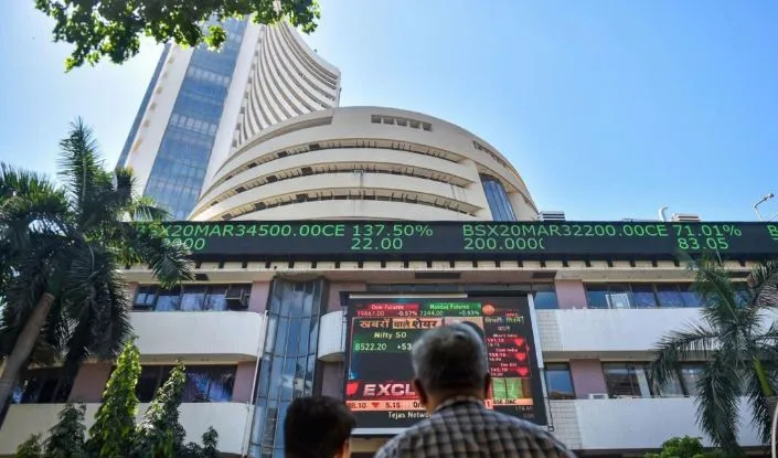 शुरुआती कारोबार में सेंसेक्स 60,000 के पार, निफ्टी 17,873 पर पहुंचा
