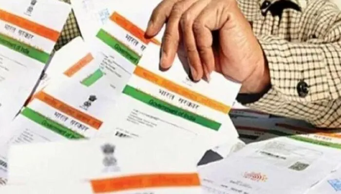 लखनऊ : बिना आधार नंबर के हो सकेगा नौंवी से बारहवीं के छात्रों का ऑनलाइन रजिस्ट्रेशन, जानिये नया नियम