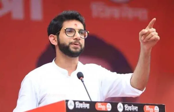नहीं पता कि महाराष्ट्र का असली मुख्यमंत्री कौन है: आदित्य ठाकरे