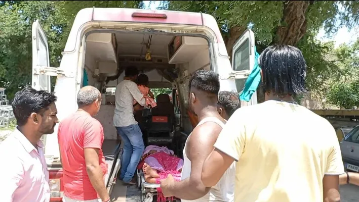 बाराबंकी : धनबाद फिरोजपुर एक्सप्रेस में गूंजी किलकारियां