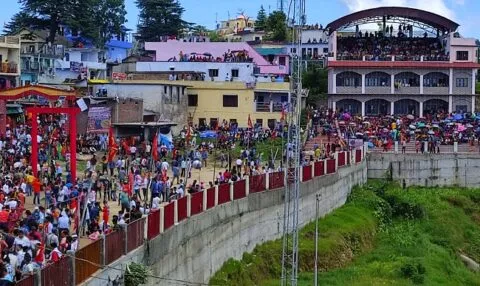 चंपावत: नौ मिनट तक चली ऐतिहासिक बग्वाल, 30 घायल, मां बाराही के दर्शनों के लिए लगी कतार