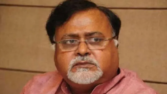 पीएमएलए अदालत ने पार्थ चटर्जी को डिजिटल माध्यम से पेश करने की दी अनुमति 
