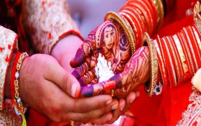 पीलीभीत: दुष्कर्म का पाप, सात फेरे लेकर माफ…जेल में बंद युवक पेरोल पर आया बाहर, रचाई शादी