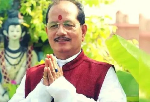 बिहार: स्पीकर विजय सिन्हा ने फ्लोर टेस्ट से पहले ही दे दिया इस्तीफा