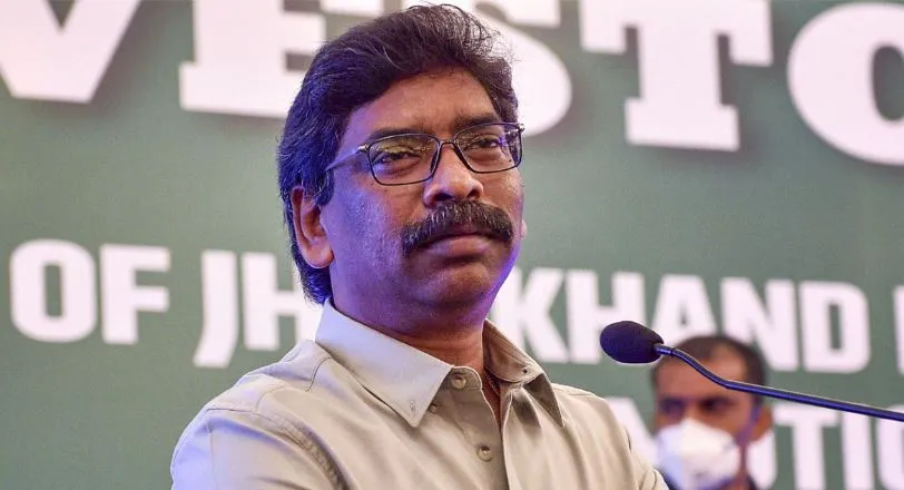 CM हेमंत सोरेन की विधानसभा सदस्यता पर मंडराया खतरा, चुनाव आयोग ने राज्यपाल को भेजी रिपोर्ट