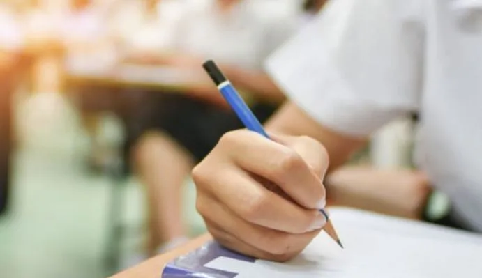 बरेली: ओएमआर शीट से होंगी स्नातक द्वितीय सेमेस्टर की परीक्षाएं, जानें डिटेल्स