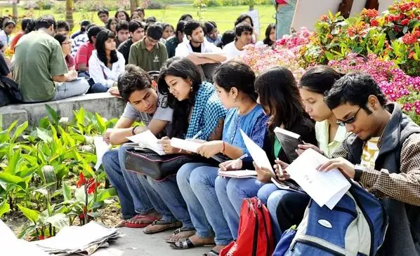 बरेली: प्रवेश पंजीकरण की बढ़ी रफ्तार , 21 हजार हुए पंजीयन