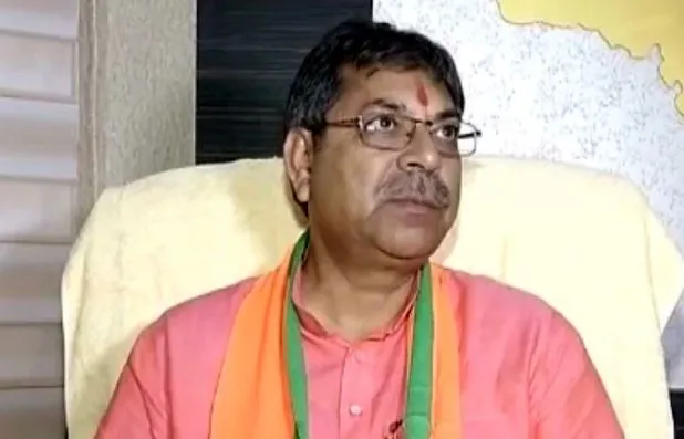 डॉ. सतीश पूनियां ने लंपी स्किन बीमारी की रोकथाम के लिए दस लाख रुपए की स्वीकृति दी