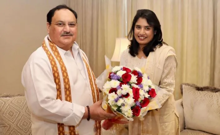 भाजपा के राष्ट्रीय अध्यक्ष नड्डा ने पूर्व क्रिकेटर मिताली राज से भेंट की
