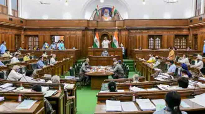 ‘आप’ और भाजपा सदस्यों के हंगामे की वजह से दिल्ली विधानसभा की कार्यवाही एक घंटे के लिए स्थगित