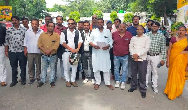 बरेली: अंकिता हत्याकांड के आरोपी को हिन्दू जागरण मंच के पदाधिकारियों ने की फांसी की मांग