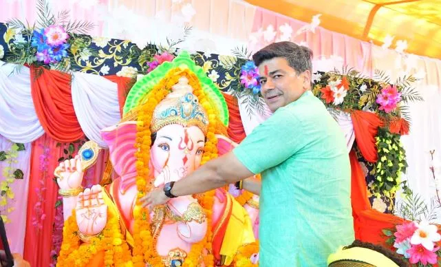 बरेली: गणेश चतुर्थी महोत्सव का हुआ आगाज, शिव मंदिर में तीन दिन विराजेंगे गणपति